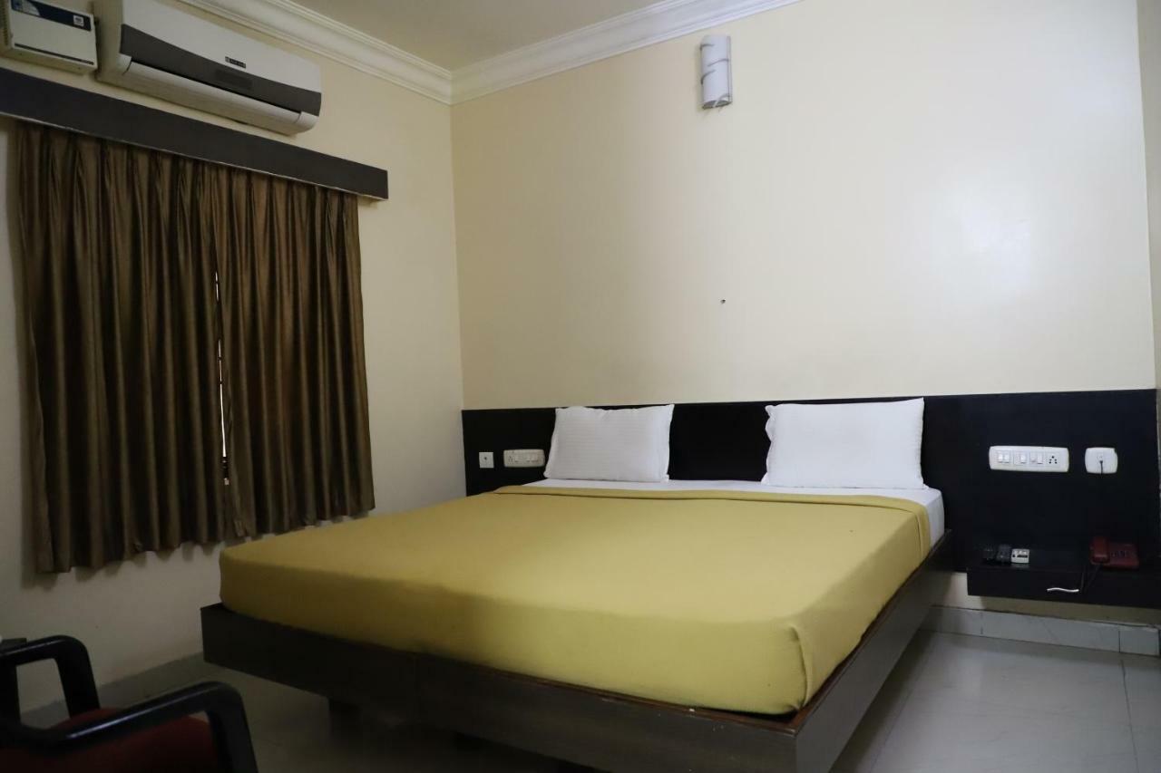 Hotel Namaskar クンバコナム エクステリア 写真